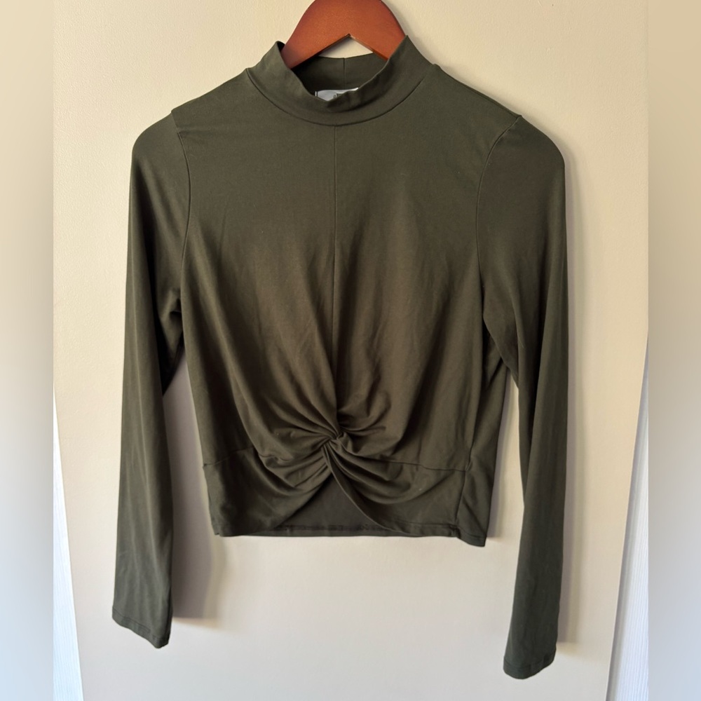Gaze Olive Green Long Sleeve Twist Front Mock Neck Crop Size Large